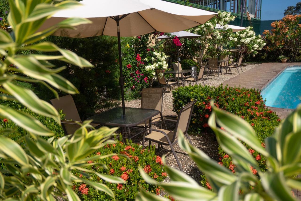 Hotel Margarita And Tour Operator Drakes Bay المظهر الخارجي الصورة