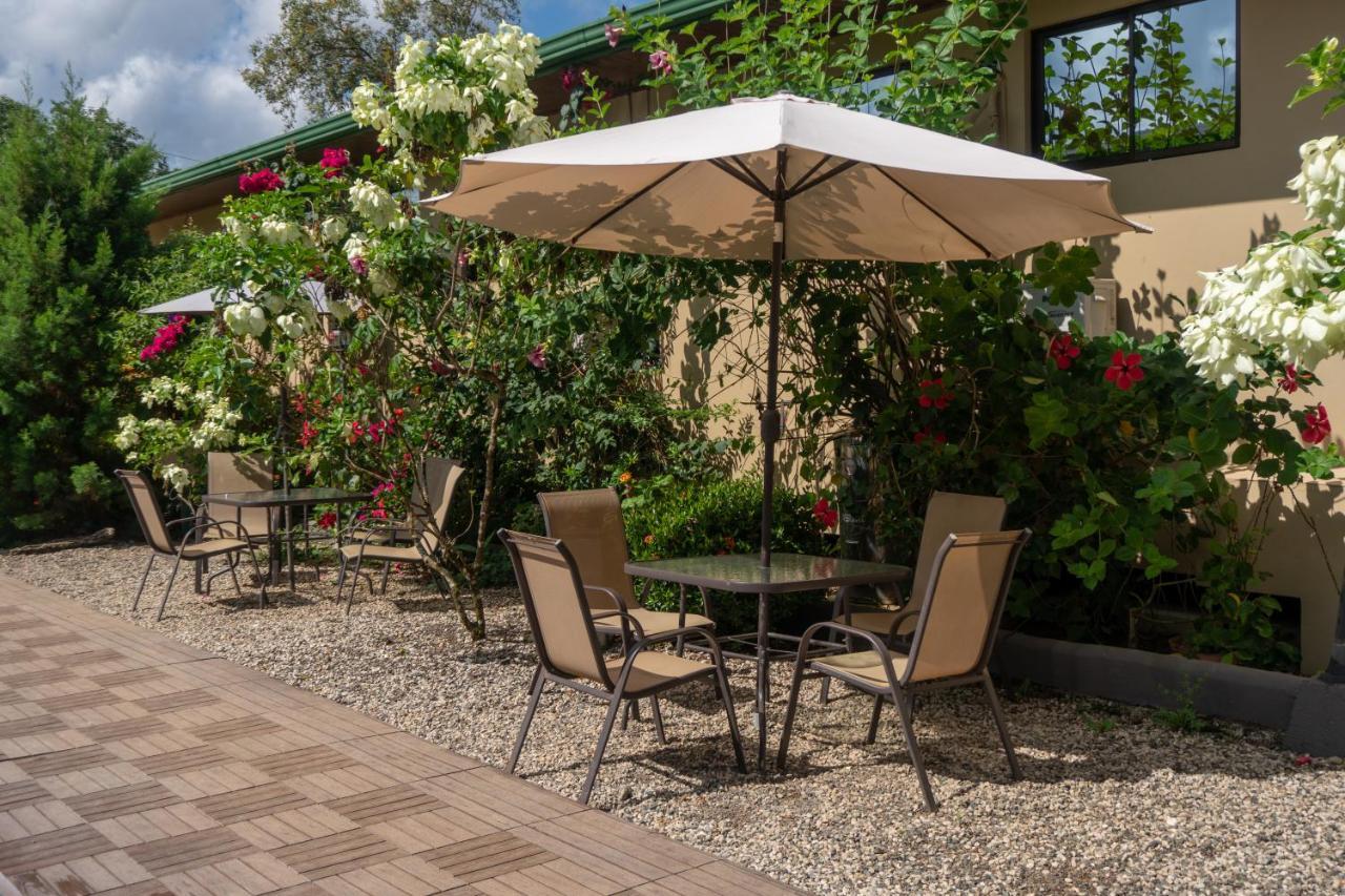 Hotel Margarita And Tour Operator Drakes Bay المظهر الخارجي الصورة